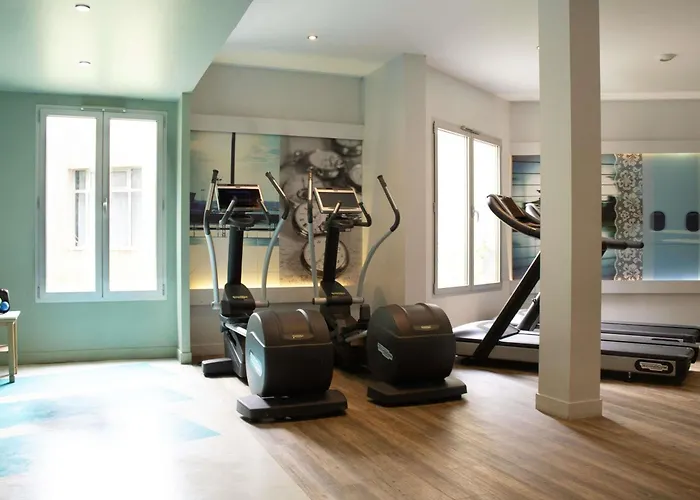 Mercure Paris Cdg Szálloda 4*