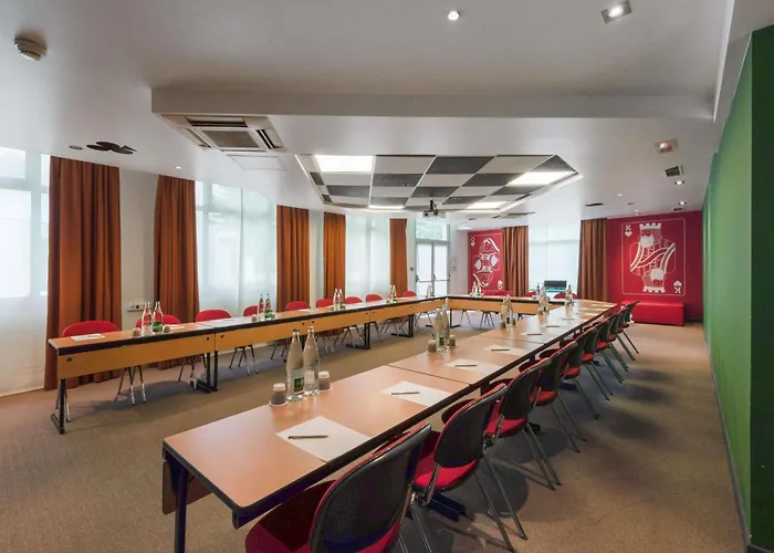 Mercure Paris Cdg 4*